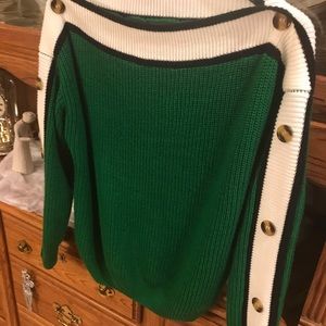 🎄Unbridled  Boutique gorgeous green sweater